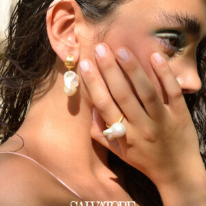 Sortija Perla Barroca Salvatore, Helénica