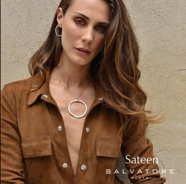 Collar Aro Salvatore, Sateen