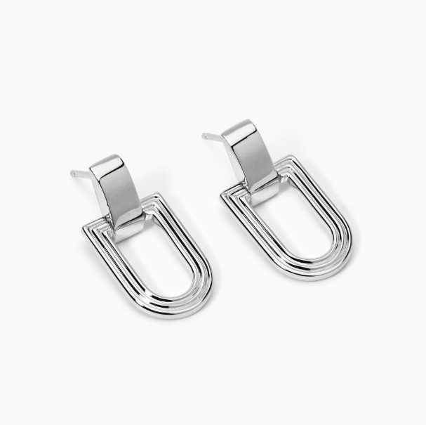 Pendientes Mabina, Roma